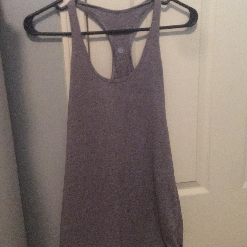 Lululemon tee